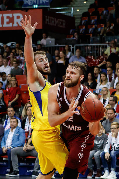 意间透露 意间透露